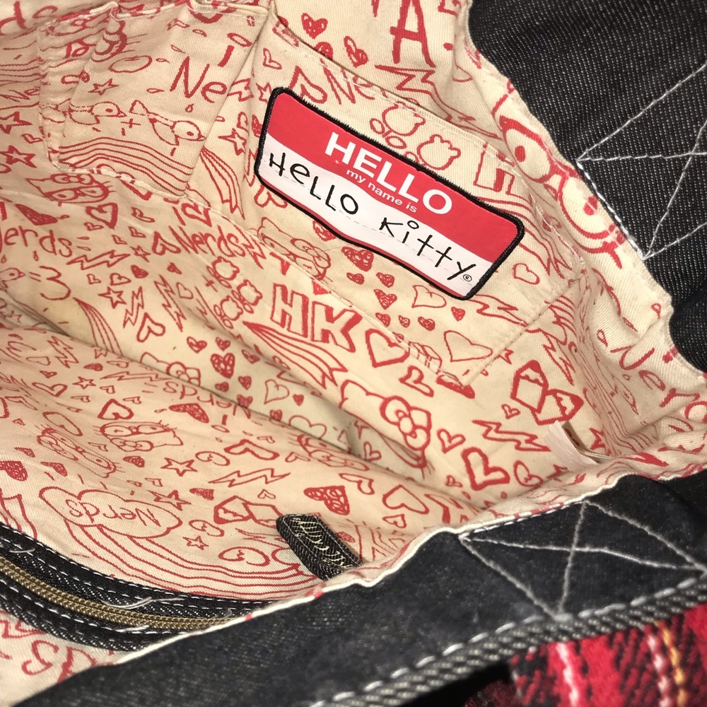 Hello Kitty Tote π - Picture 3 of 3